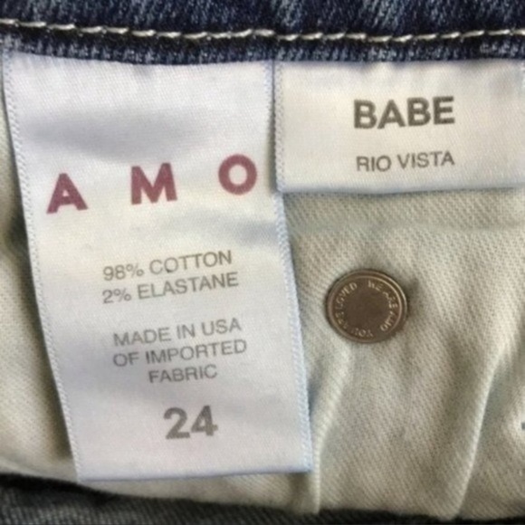 AMO Babe Cropped Button Fly Jeans in Rio Vista - Picture 6 of 6